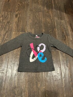 Hannah Sky Gray Long-Sleeve Waffle Shirt with Colorful LOVE Graphic 2T